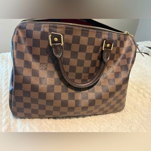 Authentic Louis Vuitton Speedy